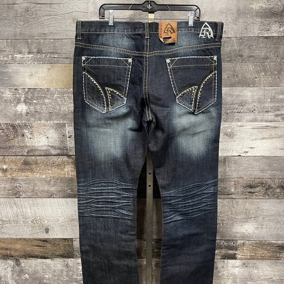 Antique Rivet Jeans - Picture 3 of 4